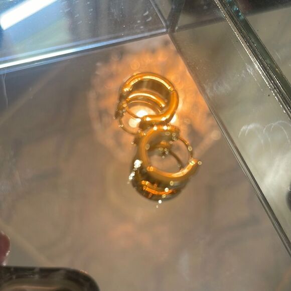 GOLD HUGGIES!   - Picture 1 of 6
